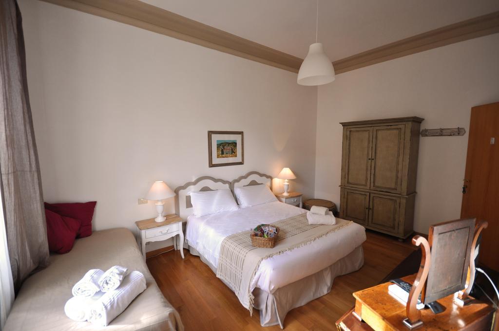 Le Suites Di Tevere Home Roma Habitación foto